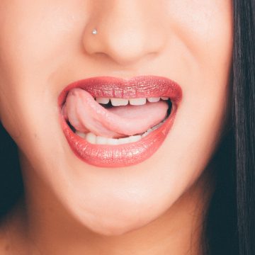 OFFER – Teeth Whitening Only £40*